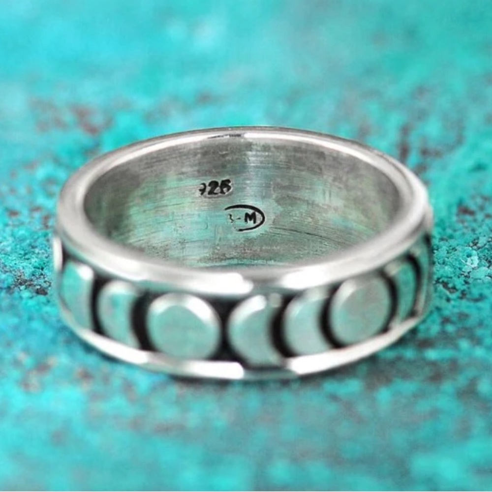 Boho Magic 925 Sterling silver moon phase celestial spinner ring